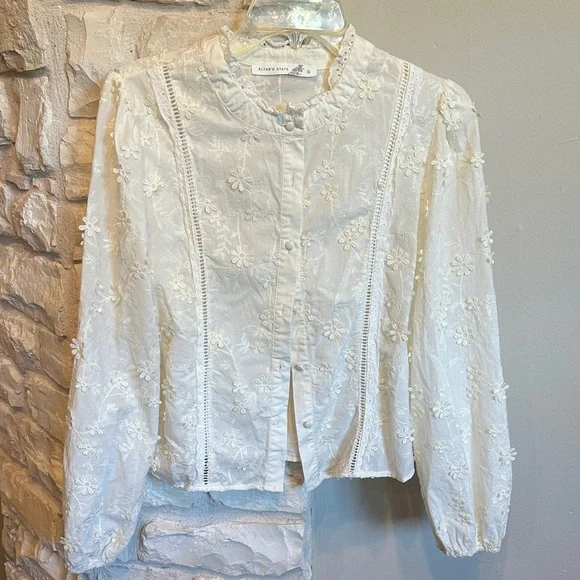 Altar'd State Embroidered Top - Picture 6 of 7